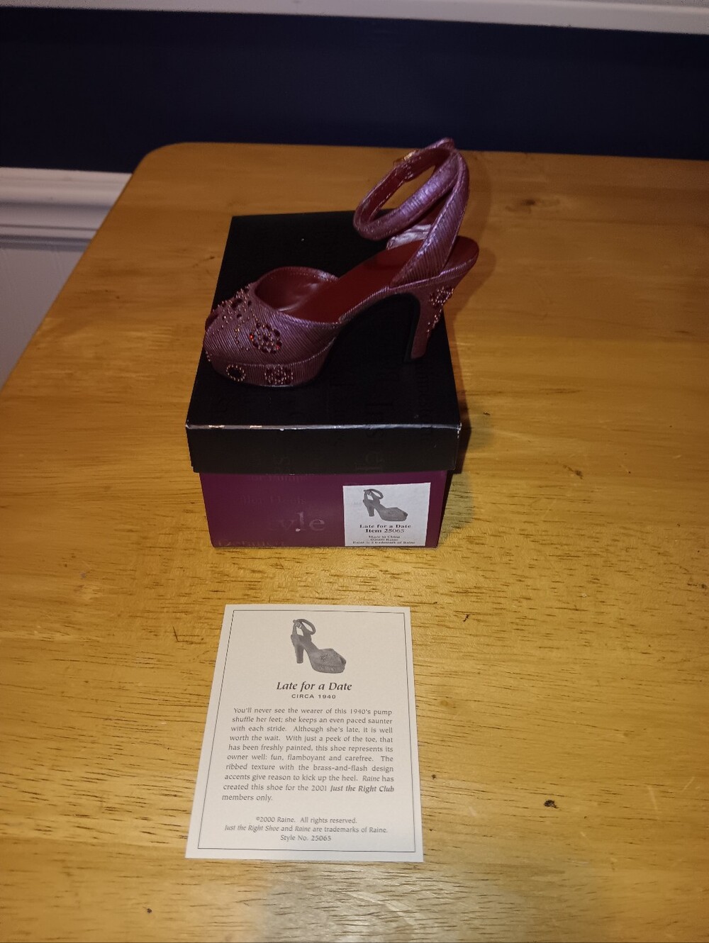 Just The Right Shoe Late For A Date Figurine